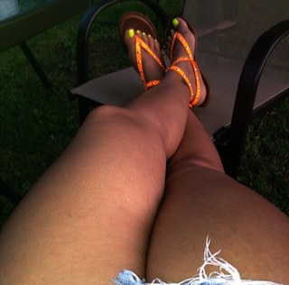 Blu Gem feet photo thumbnail