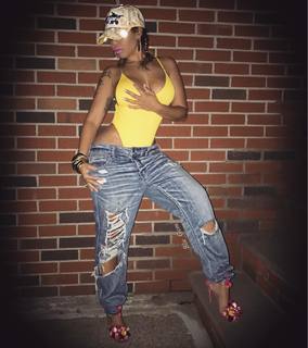 Blu Gem feet photo thumbnail