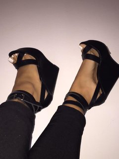 Blu Gem feet photo thumbnail