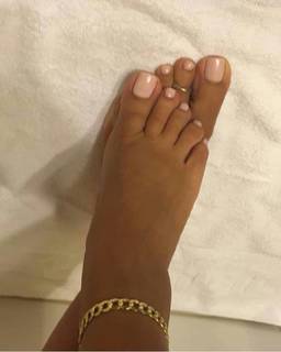 Blu Gem feet photo thumbnail