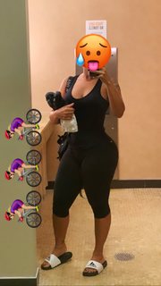 Blu Gem feet photo thumbnail