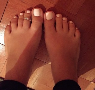 Blu Gem feet photo thumbnail