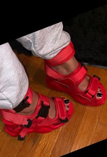 Blu Gem feet photo thumbnail