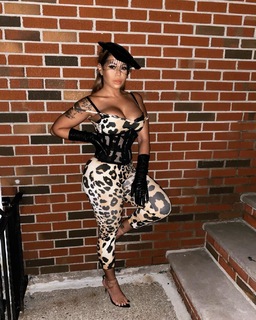 Blu Gem feet photo thumbnail