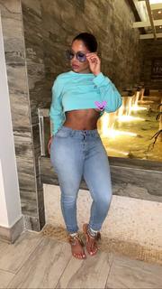 Blu Gem feet photo thumbnail