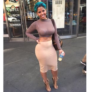 Blu Gem feet photo thumbnail