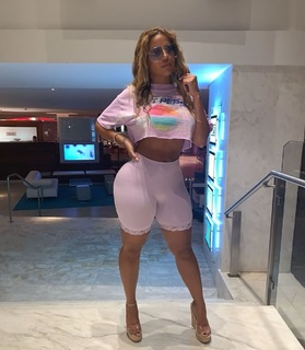 Blu Gem feet photo thumbnail