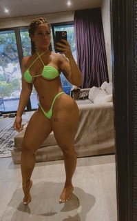 Blu Gem feet photo thumbnail