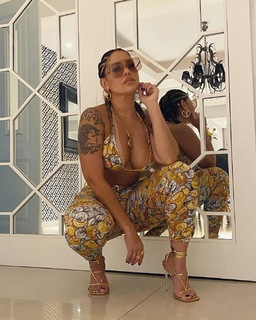 Blu Gem feet photo thumbnail