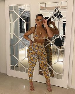 Blu Gem feet photo thumbnail