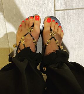 Blu Gem feet photo thumbnail