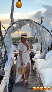 Blu Gem feet photo thumbnail