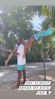 Blu Gem feet photo thumbnail