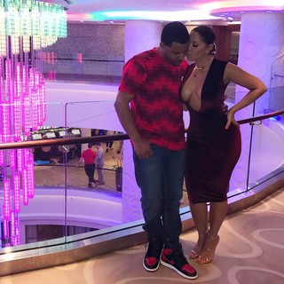 Blu Gem feet photo thumbnail