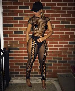 Blu Gem feet photo thumbnail