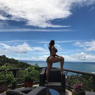 Blu Gem feet photo thumbnail