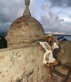 Blu Gem feet photo thumbnail