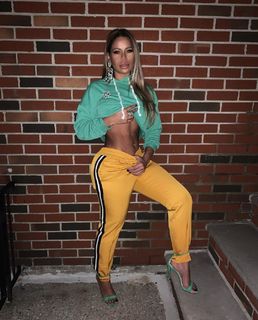 Blu Gem feet photo thumbnail