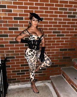 Blu Gem feet photo thumbnail