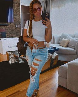 Blu Gem feet photo thumbnail