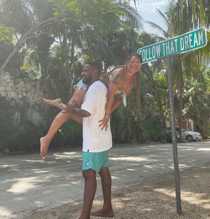 Blu Gem feet photo thumbnail