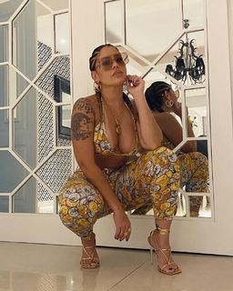 Blu Gem feet photo thumbnail