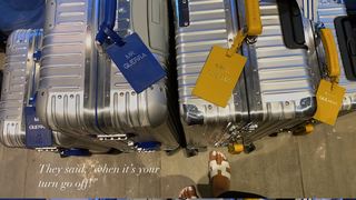 Blu Gem feet photo thumbnail