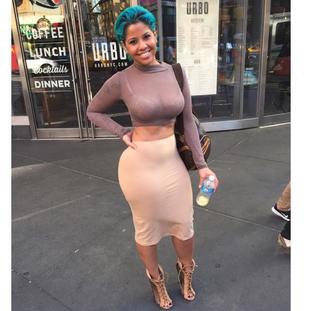 Blu Gem feet photo thumbnail