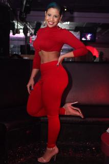 Blu Gem feet photo thumbnail