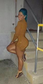 Blu Gem feet photo thumbnail