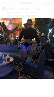 Blu Gem feet photo thumbnail