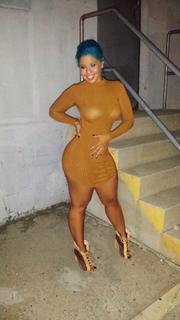 Blu Gem feet photo thumbnail