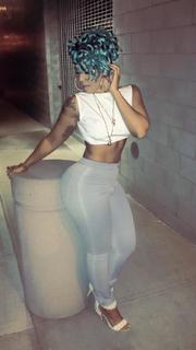 Blu Gem feet photo thumbnail