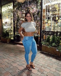 Blu Gem feet photo thumbnail