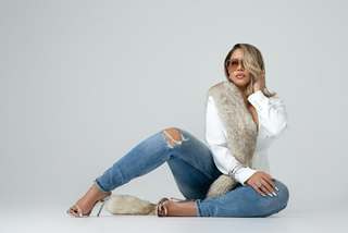 Blu Gem feet photo thumbnail