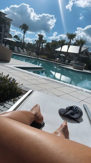 Blu Gem feet photo thumbnail