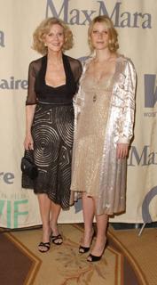 Blythe Danner feet photo 3