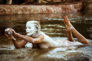 Bo Derek feet photo thumbnail