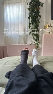 Bobbi Althoff feet photo thumbnail