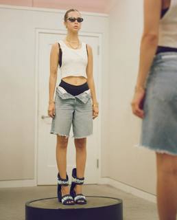 Bobbi Althoff feet photo thumbnail