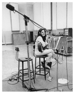 Bobbie Gentry feet photo 9