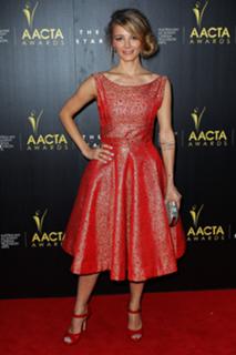 Bojana Novakovic feet photo thumbnail