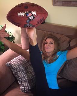 Bonnie Bernstein feet photo 3