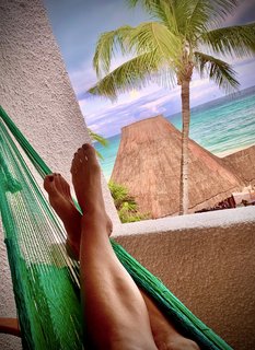 Bonnie Bernstein feet photo 9