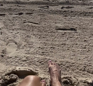 Bonnie Bernstein feet photo 7