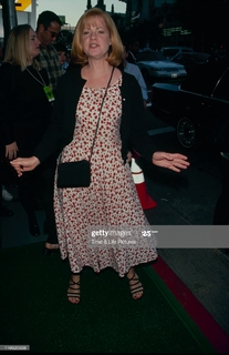 Bonnie Hunt feet photo thumbnail
