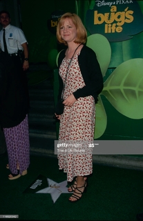 Bonnie Hunt feet photo thumbnail