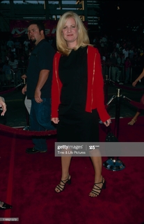 Bonnie Hunt feet photo thumbnail