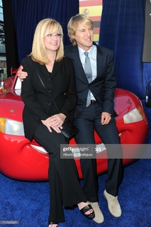 Bonnie Hunt feet photo thumbnail