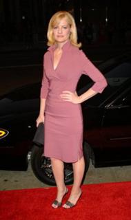 Bonnie Hunt feet photo thumbnail